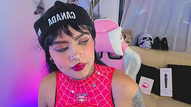 Adamsniki online show from 10/26/25, 10:36