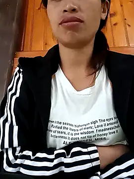 Snapshot of misa_00 chatting on 11/05/25, 09:20 misa 00 online show from 11/05/25, 09:20