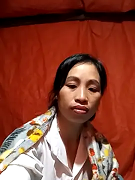 Snapshot of misa_00 chatting on 11/13/25, 08:19 misa 00 online show from 11/13/25, 08:19