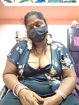 Snapshot of bakyasree143 chatting on 09/18/25, 01:18 bakyasree143 online show from 09/18/25, 01:18