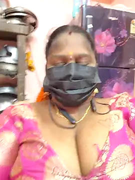 Snapshot of bakyasree143 chatting on 09/19/25, 04:29 bakyasree143 online show from 09/19/25, 04:29