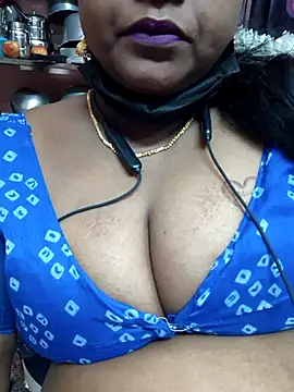 Snapshot of bakyasree143 chatting on 09/22/25, 05:04 bakyasree143 online show from 09/22/25, 05:04