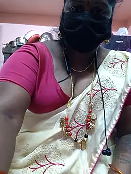 Snapshot of bakyasree143 chatting on 09/23/25, 07:00 bakyasree143 online show from 09/23/25, 07:00