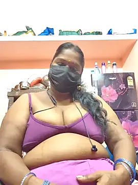 Snapshot of bakyasree143 chatting on 10/03/25, 01:02 bakyasree143 online show from 10/03/25, 01:02