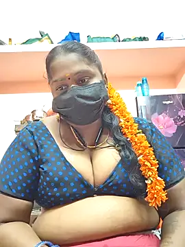 Snapshot of bakyasree143 chatting on 10/09/25, 12:19 bakyasree143 online show from 10/09/25, 12:19