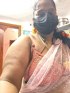 Snapshot of bakyasree143 chatting on 10/28/25, 12:14 bakyasree143 online show from 10/28/25, 12:14