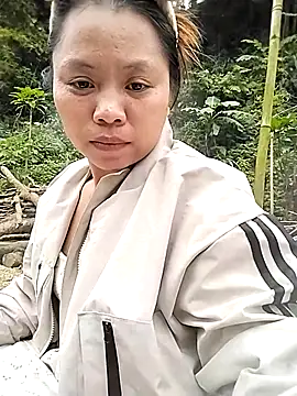 venu00 online show from 11/22/25, 03:49