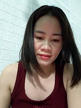 Singlemom69x online show from 10/18/25, 12:02