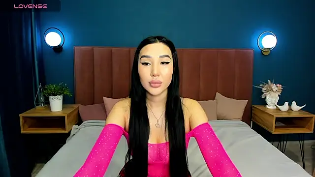 Jennifer Munoz online show from 11/12/25, 01:28