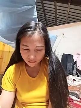 Snapshot of YAYAA-502 chatting on 11/13/25, 09:36 YAYAA-502 online show from 11/13/25, 09:36