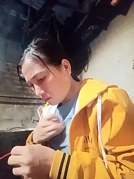 Snapshot of YAYAA-502 chatting on 11/18/25, 12:49 YAYAA-502 online show from 11/18/25, 12:49