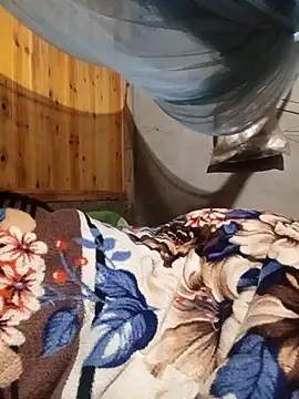 Snapshot of YAYAA-502 chatting on 12/19/25, 02:24 YAYAA-502 online show from 12/19/25, 02:24