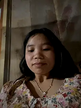 Snapshot of Ngoc-bbi chatting on 11/15/25, 07:54 Ngoc-bbi online show from 11/15/25, 07:54