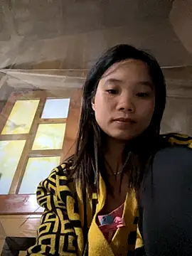 Snapshot of Ngoc-bbi chatting on 12/01/25, 03:28 Ngoc-bbi online show from 12/01/25, 03:28