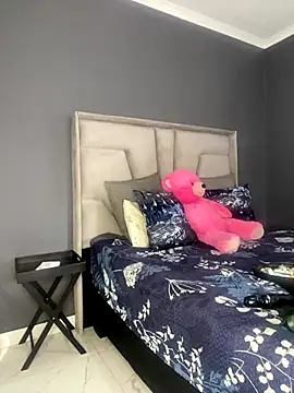 Ebony Warlock  online show from 11/21/25, 07:18