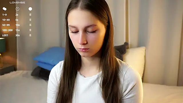 MelaniSeiver online show from 11/25/25, 01:05