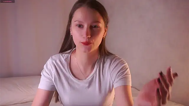 Snapshot of MelaniSeiver chatting on 02/13/26, 01:12 MelaniSeiver online show from 02/13/26, 01:12