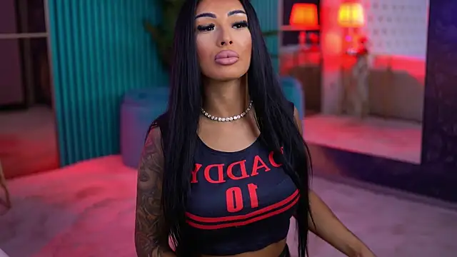 ArabellaPosh online show from 10/15/25, 05:07