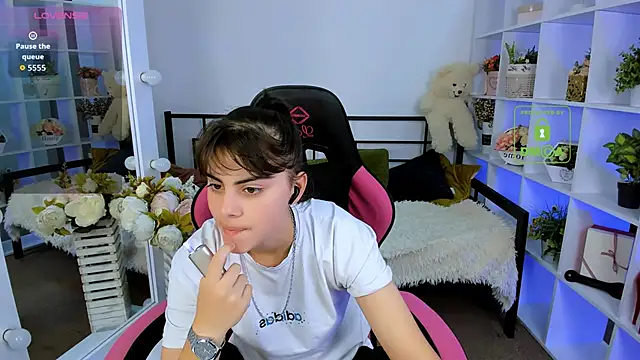 Cocoa Sins online show from 10/18/25, 06:05