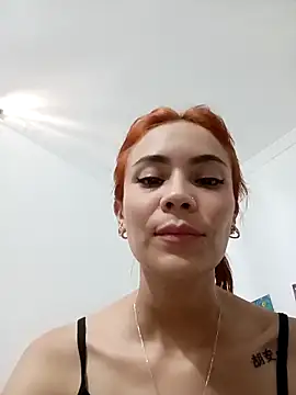 dulcelatin21 online show from 09/13/25, 05:46