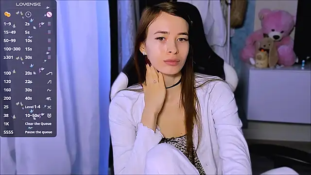 ZoyaMill online show from 09/28/25, 05:35