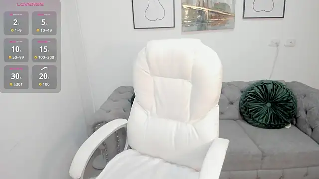 pekylove  online show from 09/19/25, 12:28