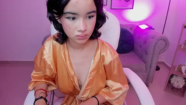 pekylove  online show from 10/10/25, 09:52