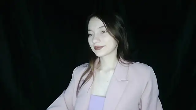 Snapshot of Liza-Kitty chatting on 11/08/25, 03:39 Liza-Kitty online show from 11/08/25, 03:39