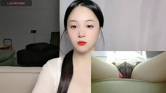 Snapshot of woaiqinqin chatting on 09/19/25, 06:59 woaiqinqin online show from 09/19/25, 06:59