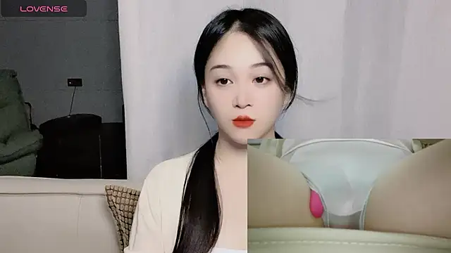 Snapshot of woaiqinqin chatting on 09/28/25, 04:23 woaiqinqin online show from 09/28/25, 04:23