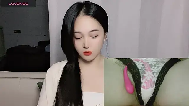 Snapshot of woaiqinqin chatting on 10/20/25, 03:45 woaiqinqin online show from 10/20/25, 03:45