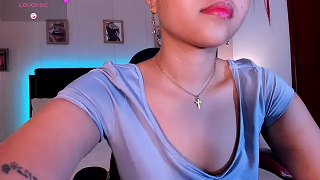MAYASMITH   online show from 07/14/26, 02:38