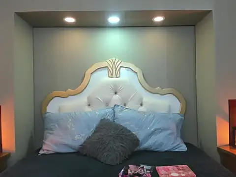 AteneaGreyy online show from 09/30/25, 11:48