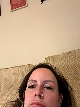 Snapshot of nightingale27 chatting on 09/16/25, 07:48 nightingale27 online show from 09/16/25, 07:48