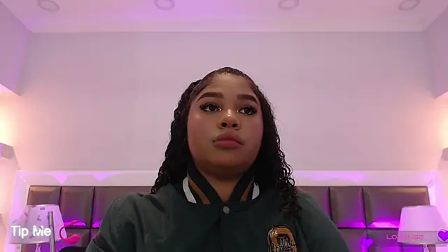 LennaEvans online show from 10/18/25, 11:33