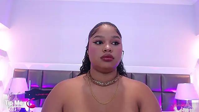 LennaEvans online show from 10/22/25, 10:59