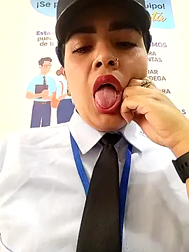 Snapshot of MAYE__13 chatting on 11/05/25, 12:16 MAYE 13 online show from 11/05/25, 12:16