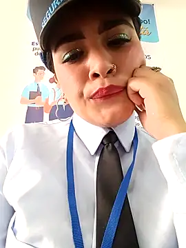 Snapshot of MAYE__13 chatting on 11/20/25, 03:34 MAYE 13 online show from 11/20/25, 03:34