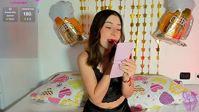 MilenaCrown online show from 10/05/25, 08:18