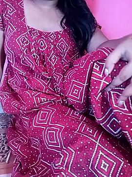 Snapshot of Aaradhya_Sharma chatting on 10/23/25, 05:07 Aaradhya Sharma online show from 10/23/25, 05:07