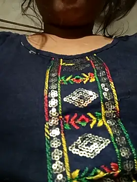 Snapshot of Aaradhya_Sharma chatting on 11/29/25, 09:01 Aaradhya Sharma online show from 11/29/25, 09:01