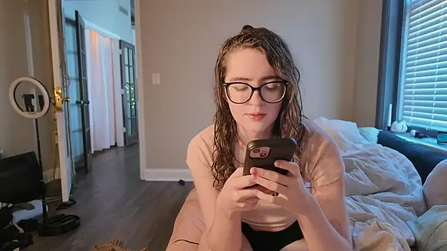 knottybunny online show from 11/28/25, 02:53