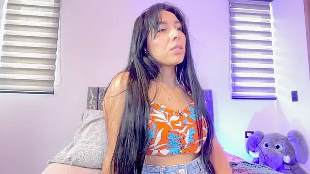 greciadom555 online show from 09/17/25, 06:09