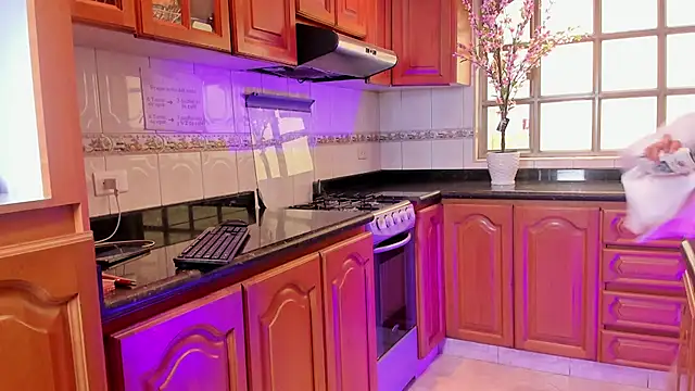 celeste contreras online show from 11/15/25, 01:40