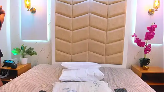 JanexHope online show from 11/16/25, 04:12