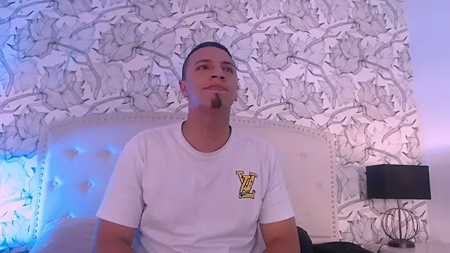 Luna Noire1 online show from 07/10/26, 04:17