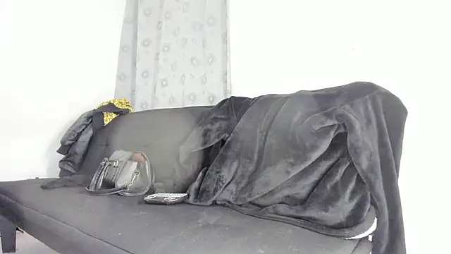 Snapshot of mila_dash chatting on 11/08/25, 01:06 mila dash online show from 11/08/25, 01:06