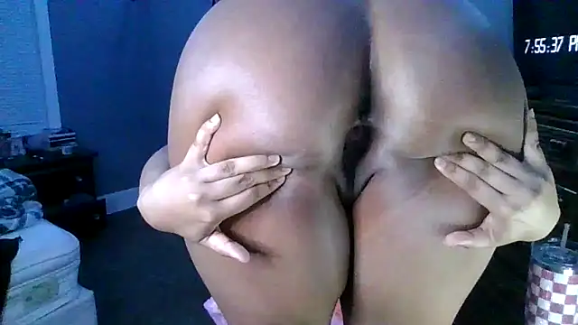 ebonymama23 online show from 10/24/25, 11:56