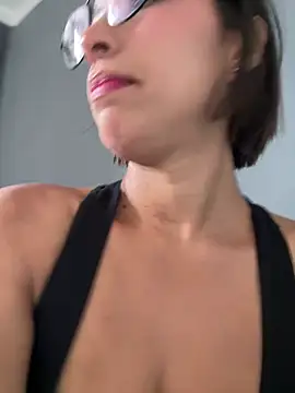 luvely online show from 07/29/26, 02:04