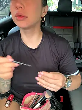 Snapshot of Sarahlove_90 chatting on 09/17/25, 06:42 Sarahlove 90 online show from 09/17/25, 06:42